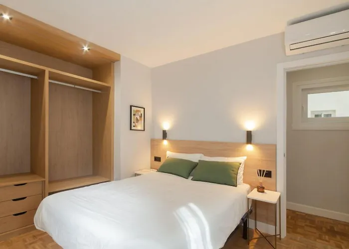 Cervantes Luxury Apartment