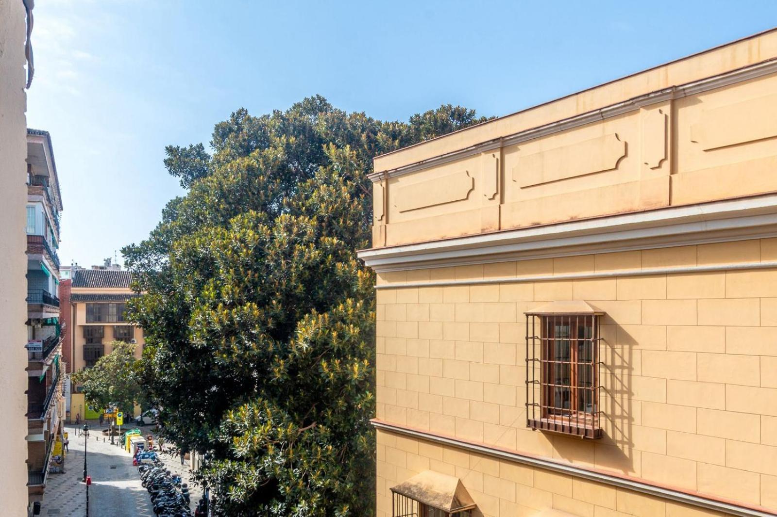 Cervantes Luxury Apartament *